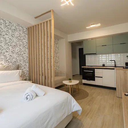 Oikia 4 # Apts, Designer Studio, Walk To Aristotelous *