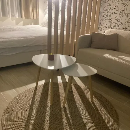 Oikia 4 # Apts, Designer Studio, Walk To Aristotelous Thessaloníki