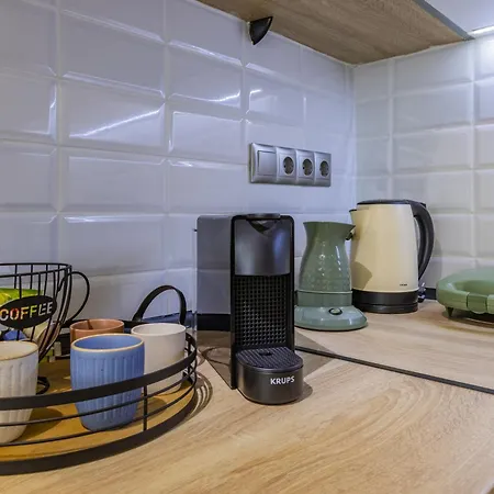 Oikia 4 # Apts, Designer Studio, Walk To Aristotelous * Thessaloníki