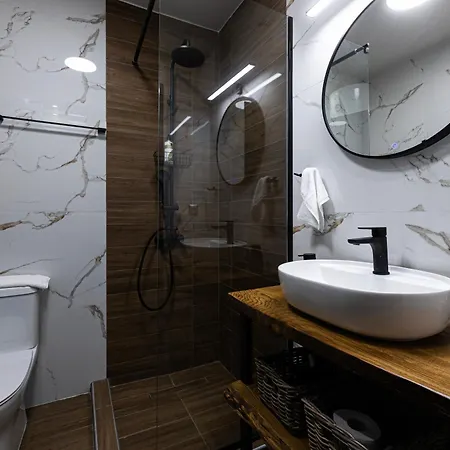 Oikia 4 # Apts, Designer Studio, Walk To Aristotelous Lejlighed *