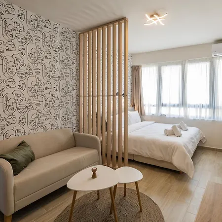 Oikia 4 # Apts, Designer Studio, Walk To Aristotelous Thessaloníki